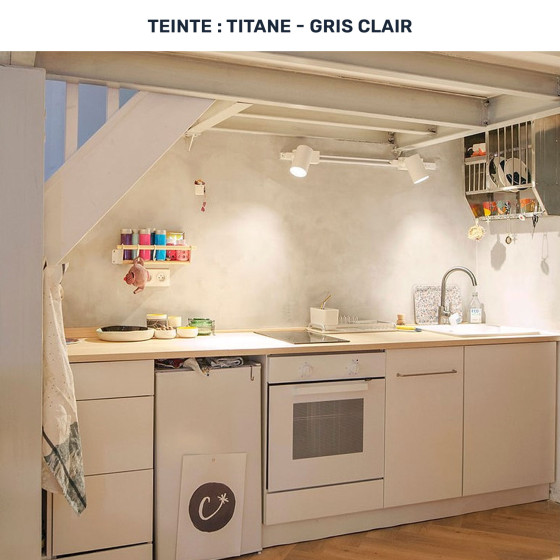 Béton Ciré Cuisine : Plan de travail, Crédence - mise en situation titane gris clair