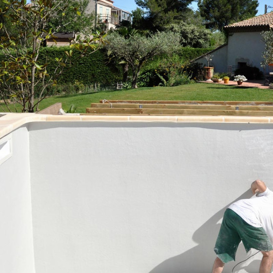 peinture pour piscine  - ARCAPISCINE