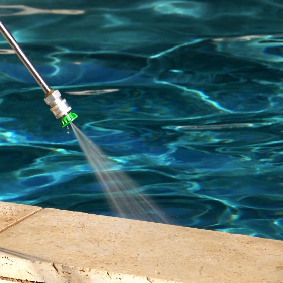 Waterafstotend en olieafstotend terras - Oplosmiddelhoudend waterdichtmakend middel met langdurig effect: IMPERTERRASSE PLUS